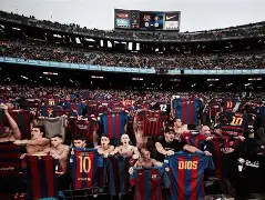 包含巴萨后卫：球队需要更好的防守，提高注意力的词条