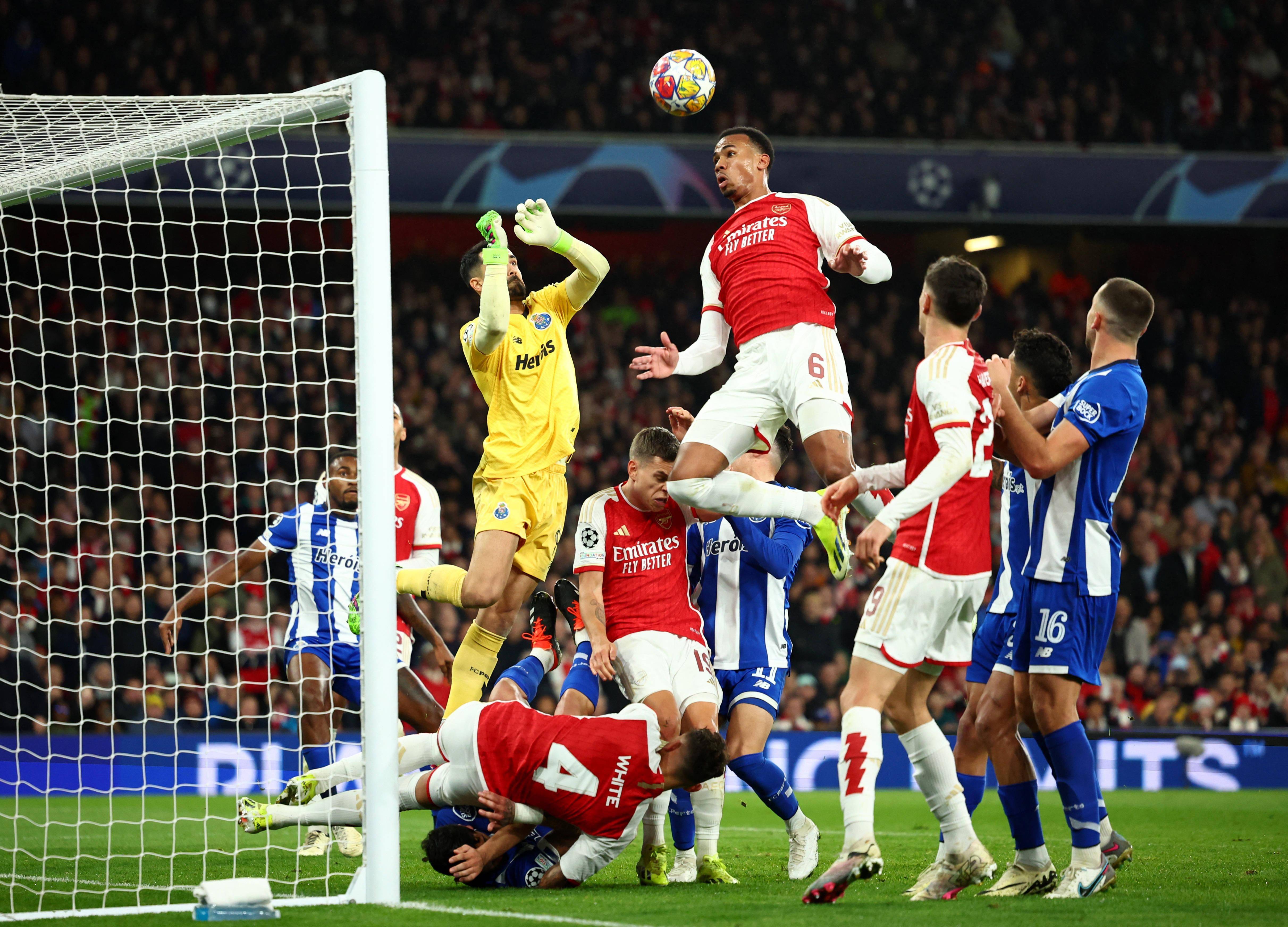 关于阿森纳客场惊险获胜，积分榜攀升的信息