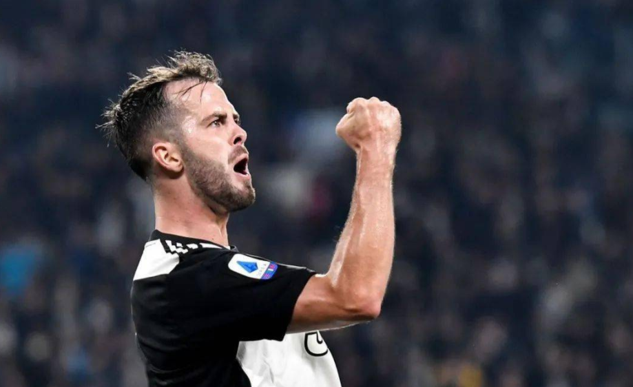 c7-尤文图斯中场大将皮亚尼奇受伤缺席，球队应对策略待调整的简单介绍