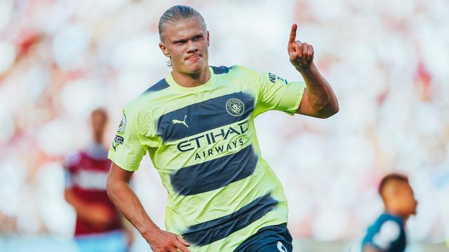 包含创造历史，曼城斩获豪门亚特兰大的词条