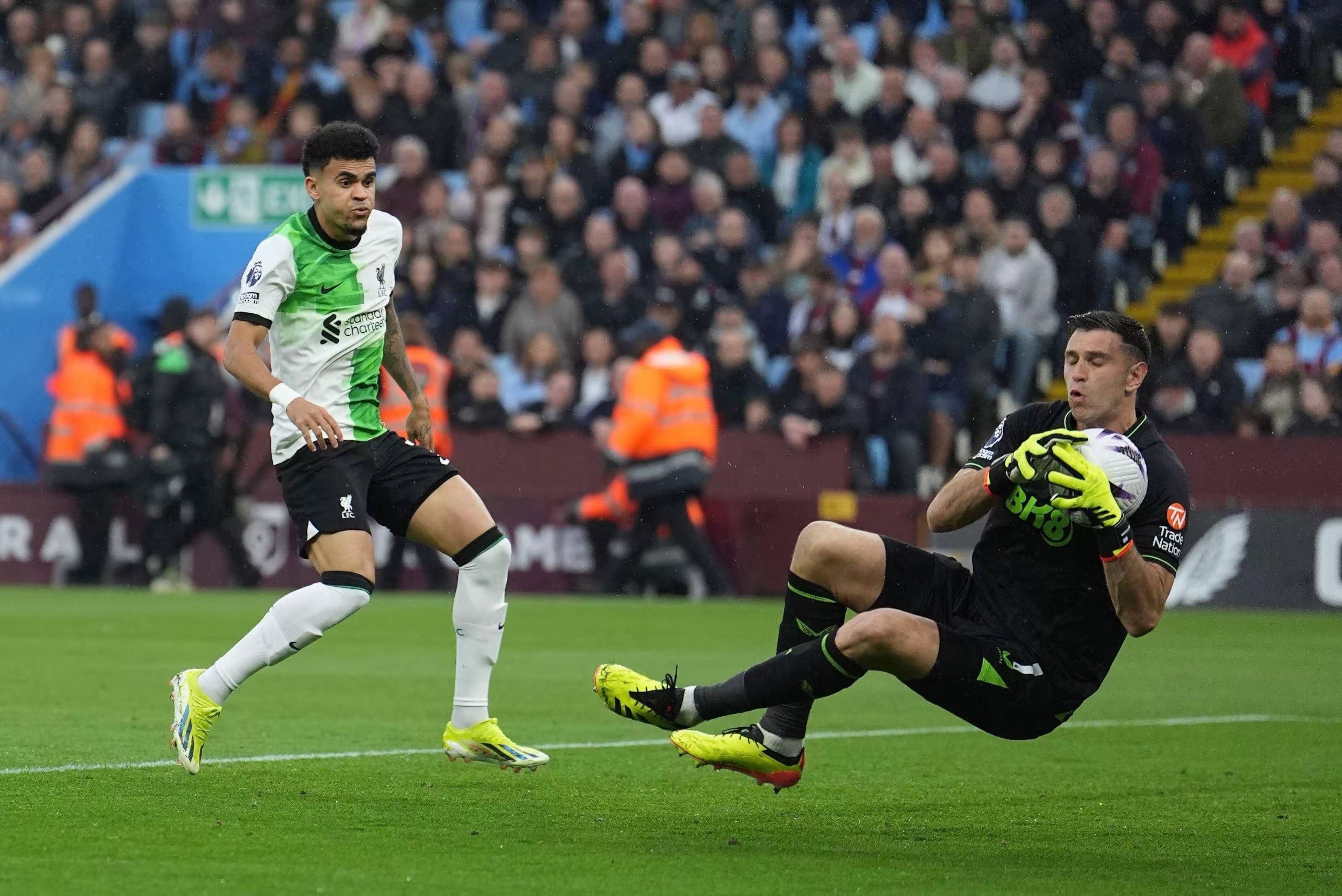 关于阿斯顿维拉临危受命，主帅积极调整阵容的信息